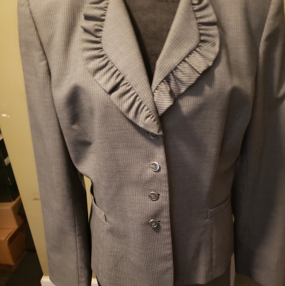 Two piece Tahari skirt suit